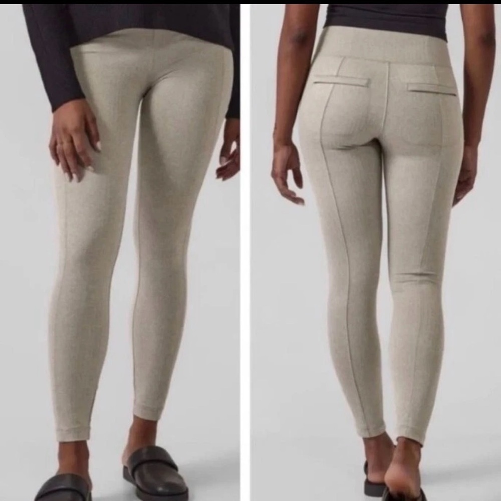 Athleta Delancey Herringbone Tight Leggings a Chevrons Delancey Grey/white Size